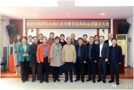 f4a6-knqqqmv2228167.jpg f4a6-knqqqmv2228167.jpg